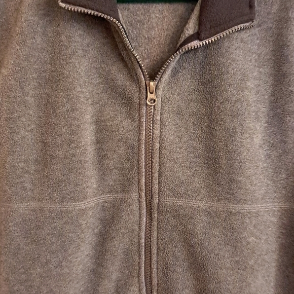 Izod Fleece Vest Gray With Black Trim UNISEX Medium - Picture 3 of 11